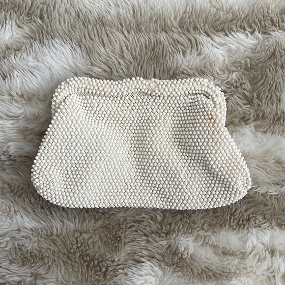 1950-60s CORDE BEAD Vintage x Lumured Cream Clutch - Picture 1 of 8
